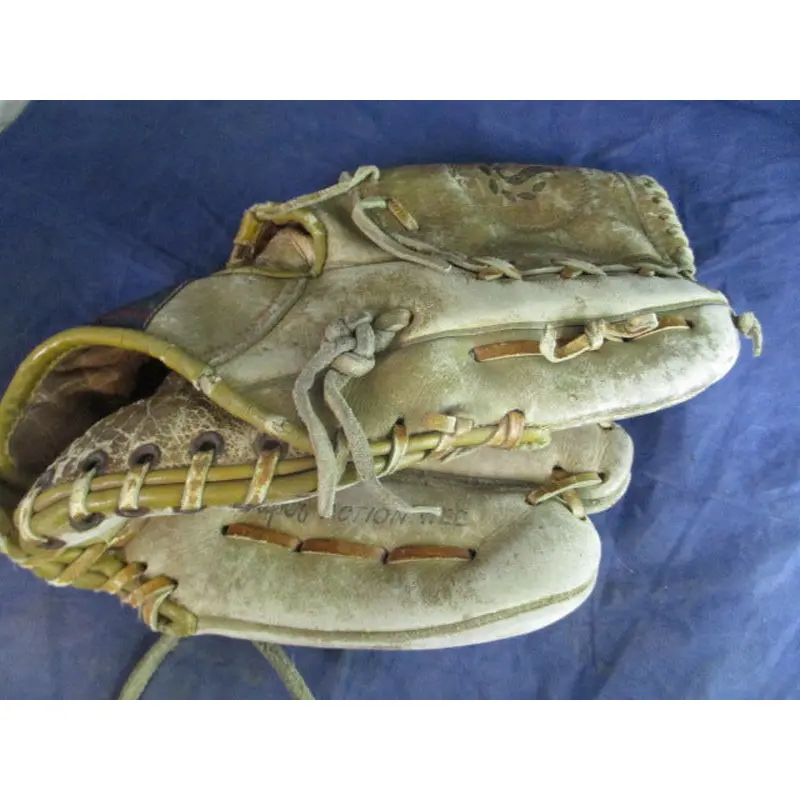 Used Vintage Spalding Glove 42-3421 Super Action Web