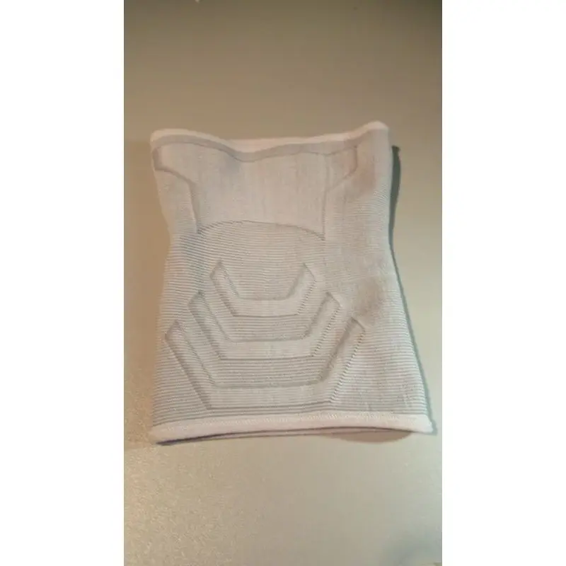 Used 3M ACE Knitted Knee Brace with Side Stabilizers Large