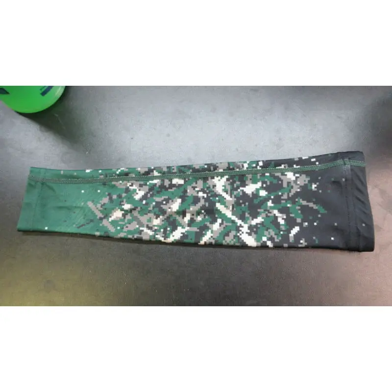 Used B Driven Sports Digital Camo Green Arm Sleeve Youth Size Large