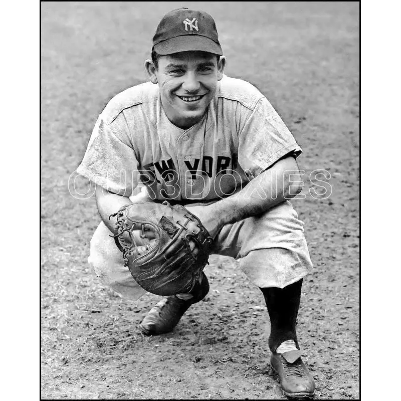 Yogi Berra 8X10 Photo - New York Yankees - 459