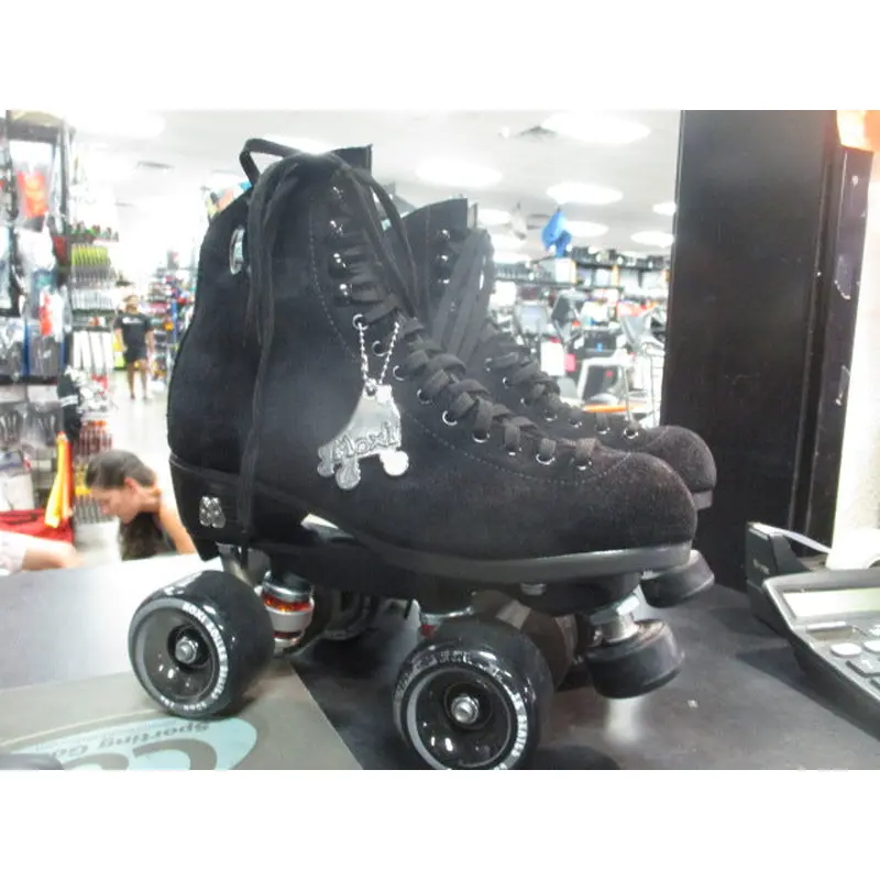 Used Moxi Lolly Womens Roller Skates Size 6 (NICE CONDITION)