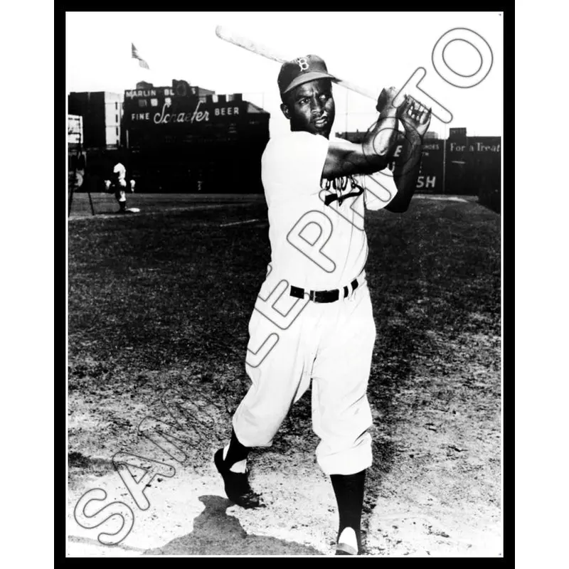 Jackie Robinson 8X10 Photo - Brooklyn Dodgers - 641