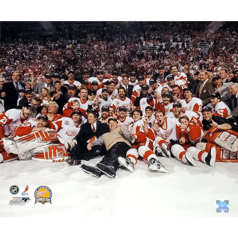 Detroit Red Wings 2002 Stanley Cup Celebration Premium Poster Print - Photofile