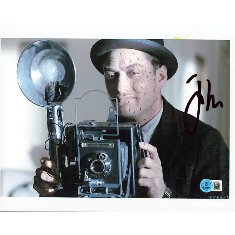 Jude Law Road To Perdition Authentic Signed 8.5x11 Horizontal Photo BAS #BS20763