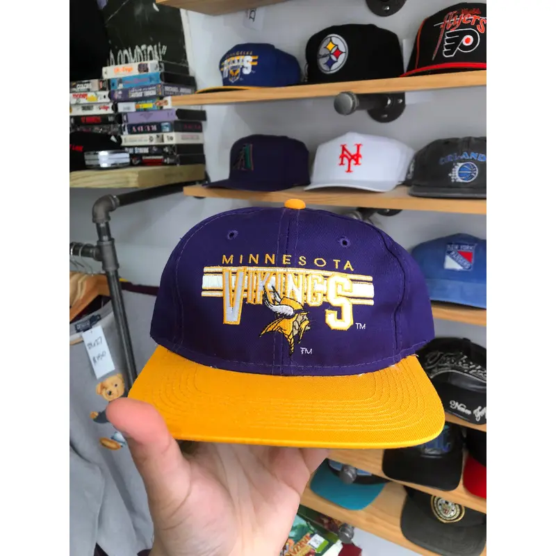Deadstock Vintage Annco Minnesota Vikings Snapback