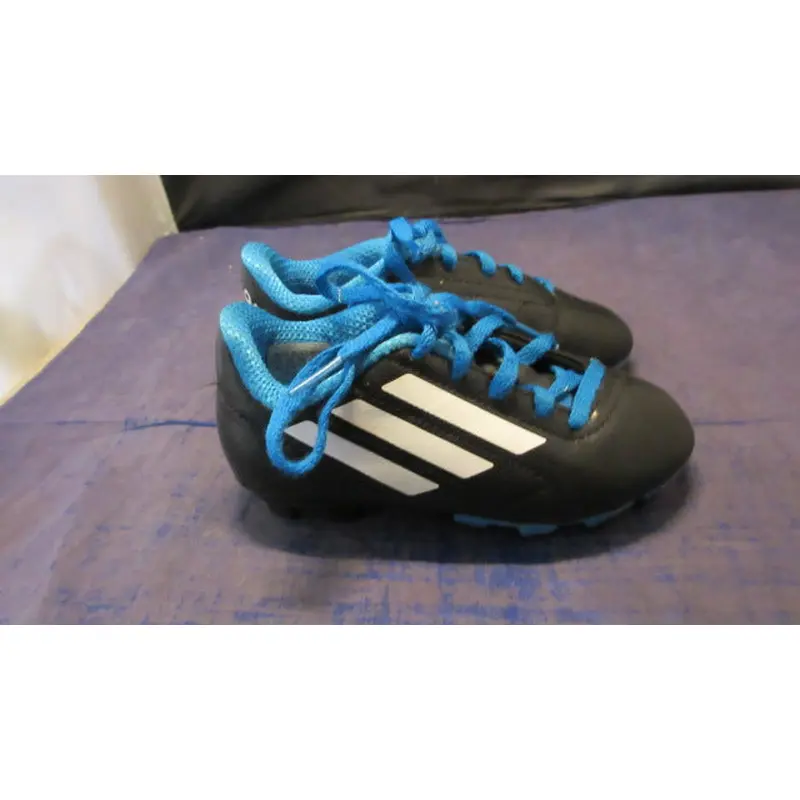 Used Adidas Goletto VI Soccer Cleats Youth Size 10K