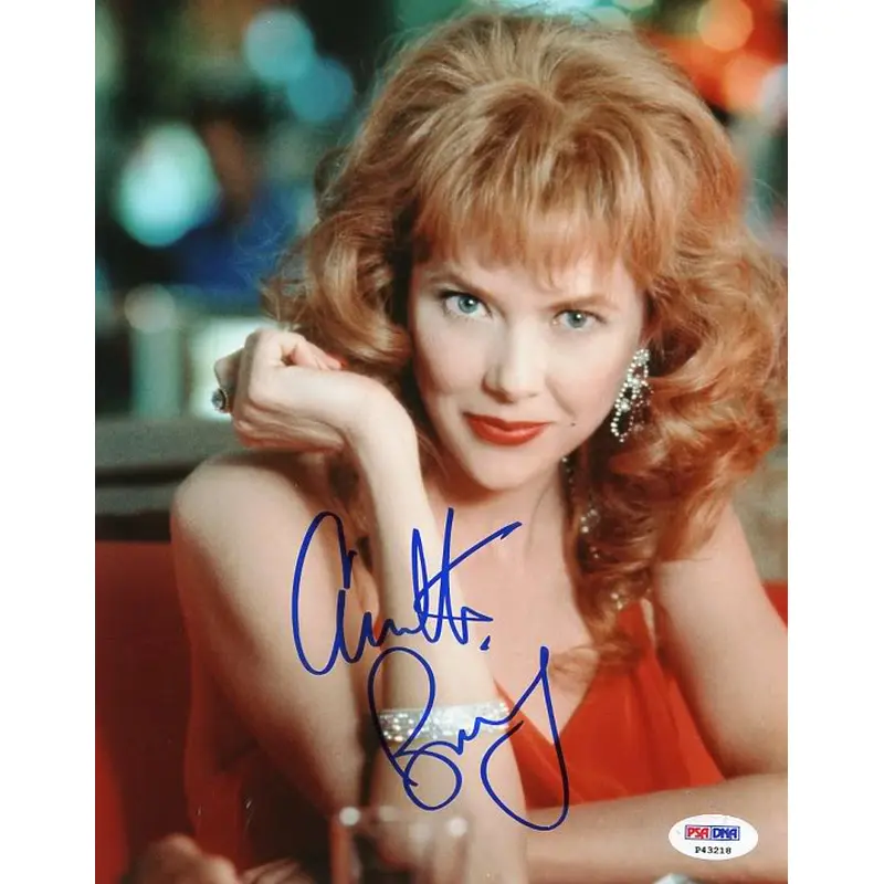 Annette Bening Mars Attacks Signed Authentic 8X10 Photo PSA/DNA #P43218