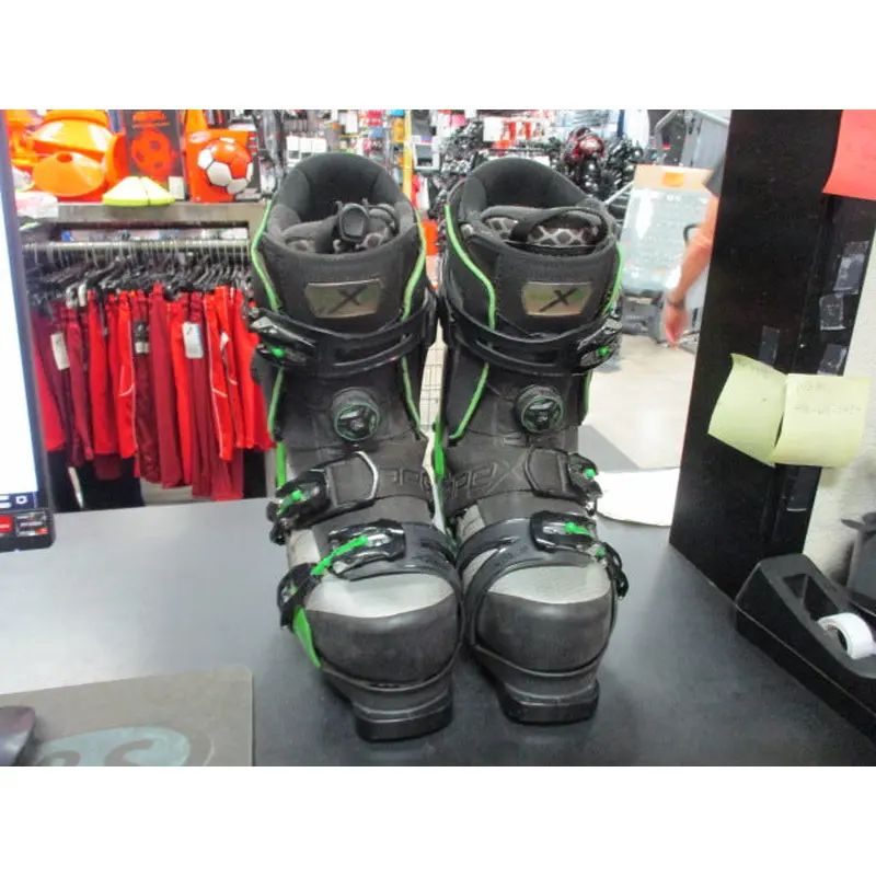 Used Apex XP Size 8.5 Ski/Snowboard Boots