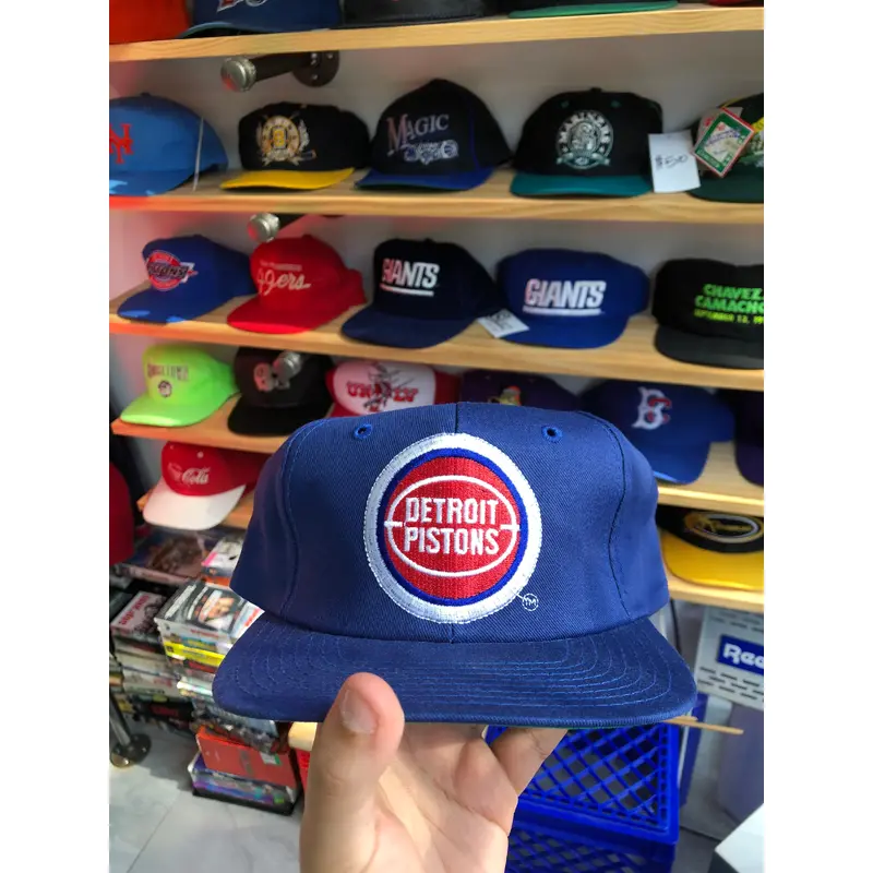 Vintage Detroit Pistons Plain Logo Snapback