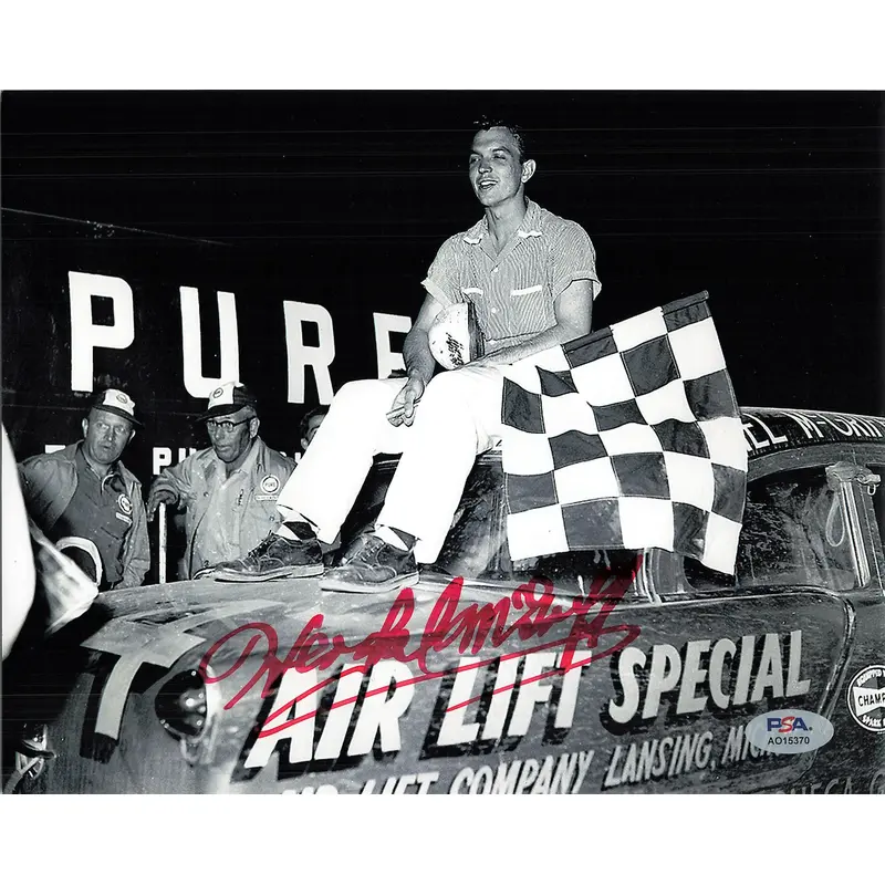 Hershel Mcgriff signed 8x10 photo PSA/DNA Autographed Racing B&W Photo