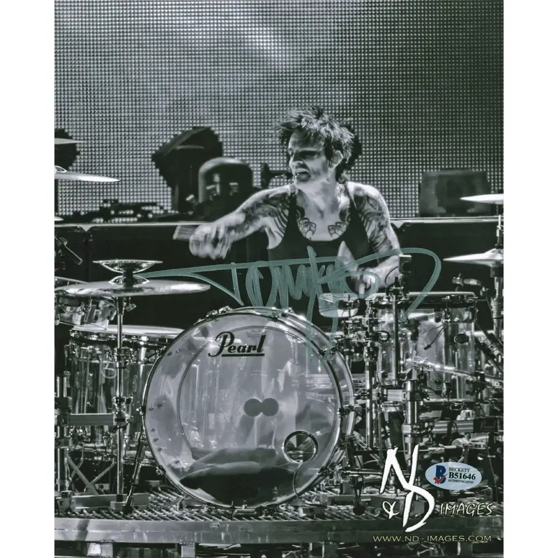 Tommy Lee Motley Crue Authentic Signed 8x10 Photo Autographed BAS #B51646