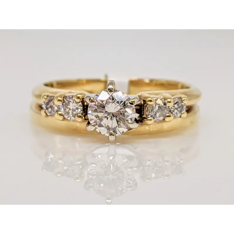 14K .49 CARAT TOTAL WEIGHT I1 J DIAMOND ROUND (5) ESTATE SET 3.7 GRAMS