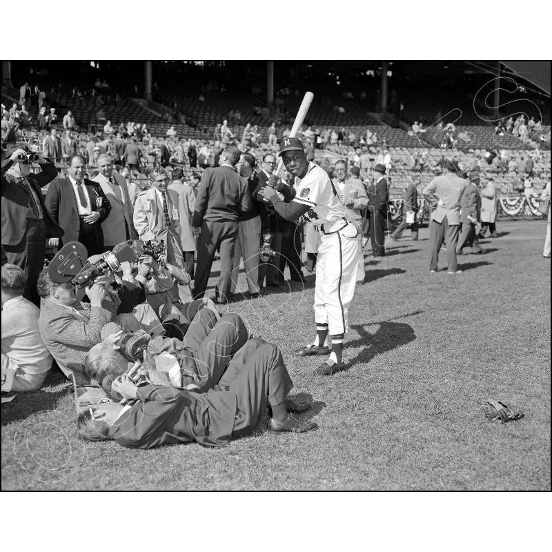 Hank Aaron 11X14 Photo - World Series 1957 Milwaukee Braves - 1291