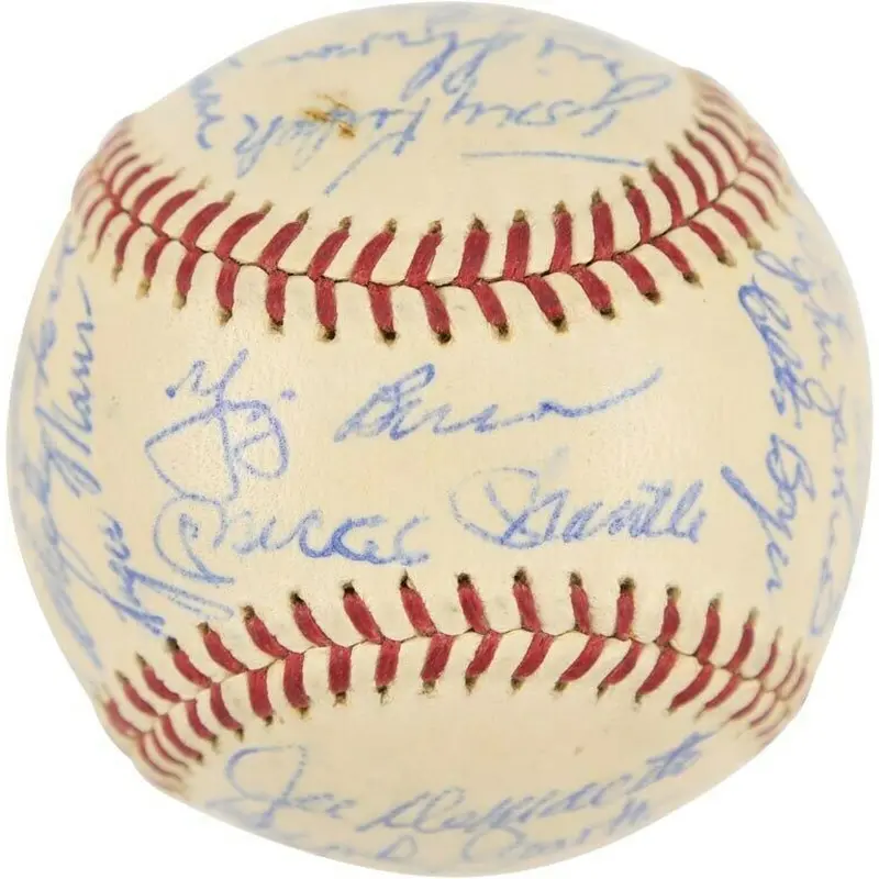 Beautiful 1960 Yankees Champs Team Signed Baseball Mickey Mantle Maris PSA DNA 8