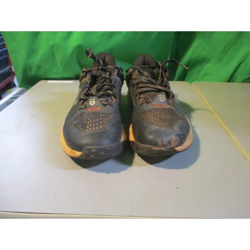 Used Under Armour Charged Size 8 Cleats
