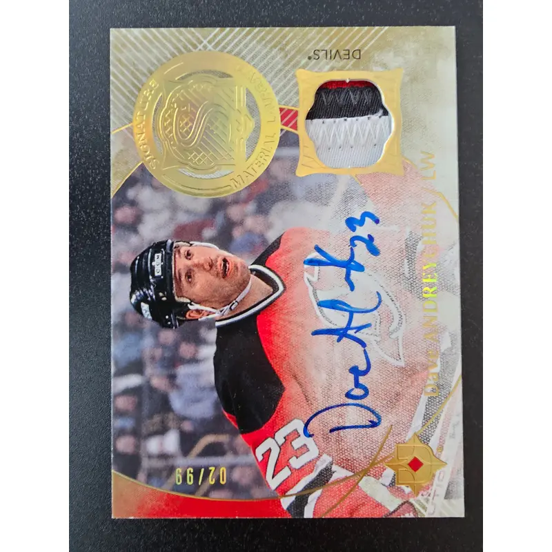 2016-17 Ultimate Collection - Signature Material Laureates - Dave Andreychuk #SML-DA /99
