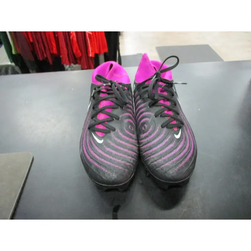 Used Nike Phantom Luna Size 5 Soccer Cleats