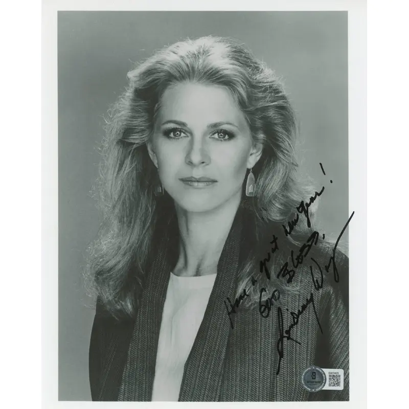 Lindsay Wagner The Bionic Woman "Great Year" Signed 8x10 Photo BAS #BM03420
