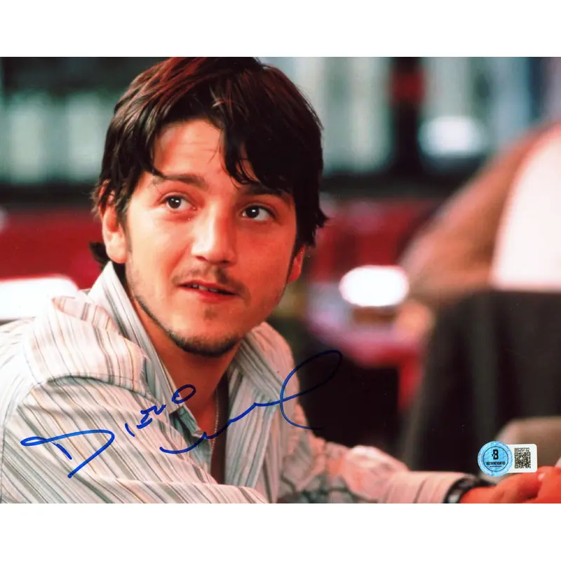 Diego Luna Criminal Authentic Signed 8x10 Horizontal Photo BAS #BS20732