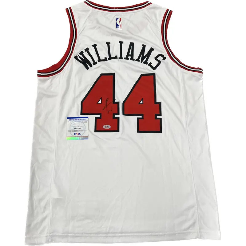 Patrick Williams signed jersey PSA/DNA Chicago Bulls Autographed