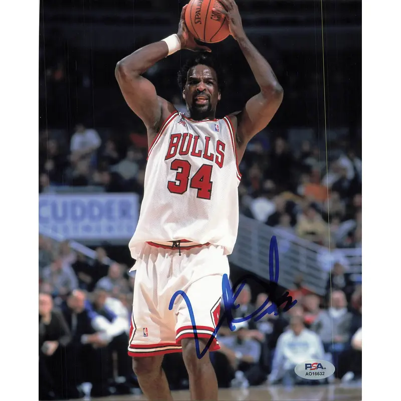 Charles Oakley signed 8x10 photo PSA Authenticated Chicago Bulls Autographed