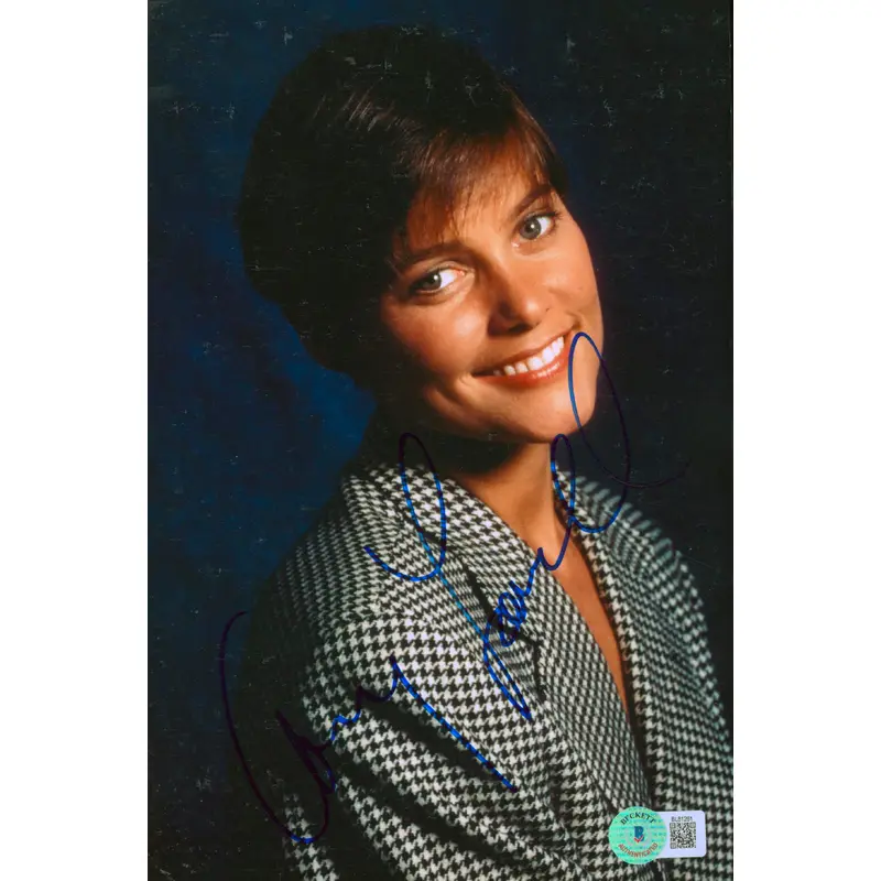 Carey Lowell Law & Order Authentic Signed 6.25x9.5 Photo BAS #BL81261