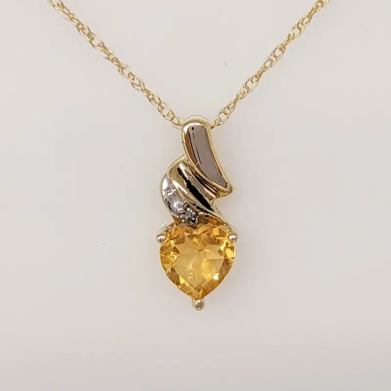 10K CITRINE HEART 6MM WITH MELEE ESTATE PENDANT & CHAIN 1.4 GRAMS
